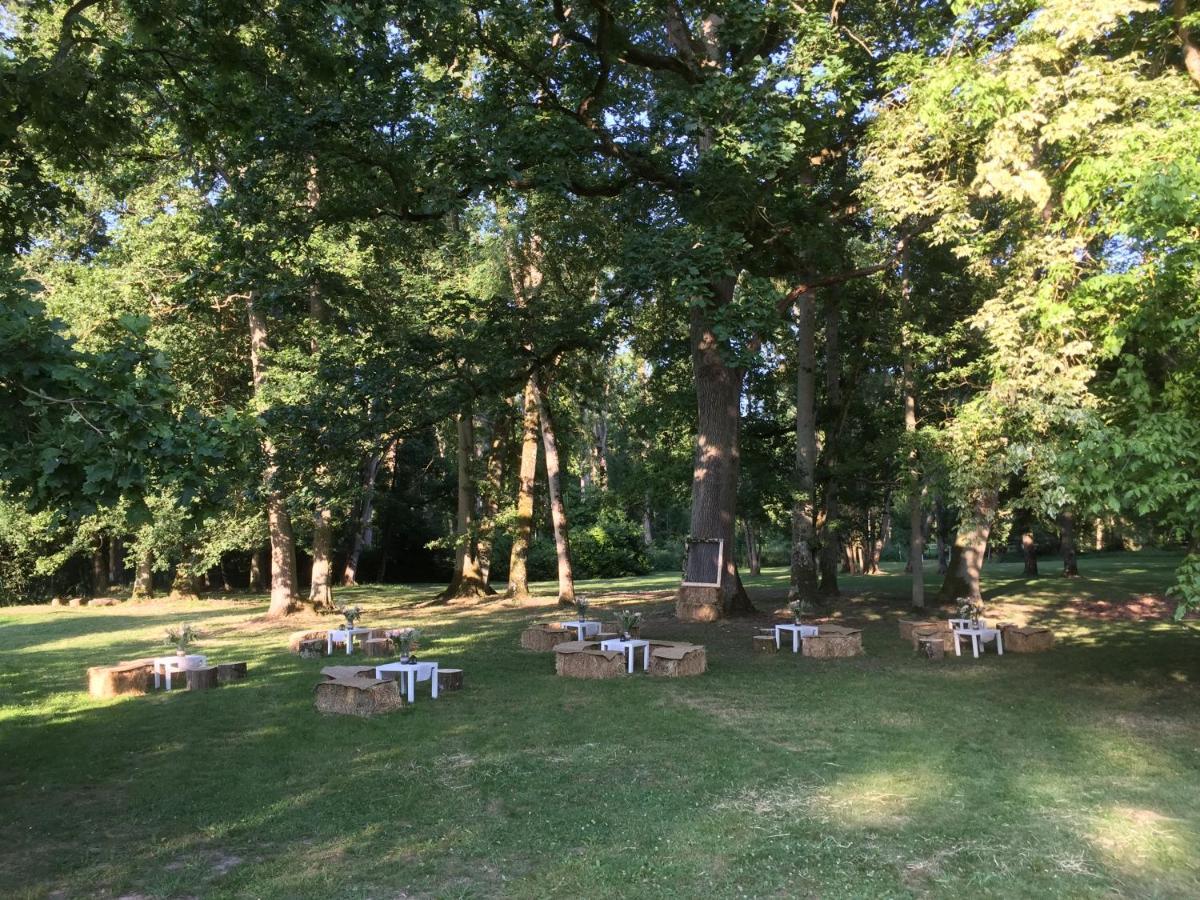 Bed and Breakfast Le Moulin Bleu Saint Cyr-sous-Dourdan Esterno foto