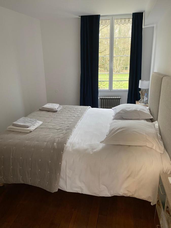 Bed and Breakfast Le Moulin Bleu Saint Cyr-sous-Dourdan Esterno foto