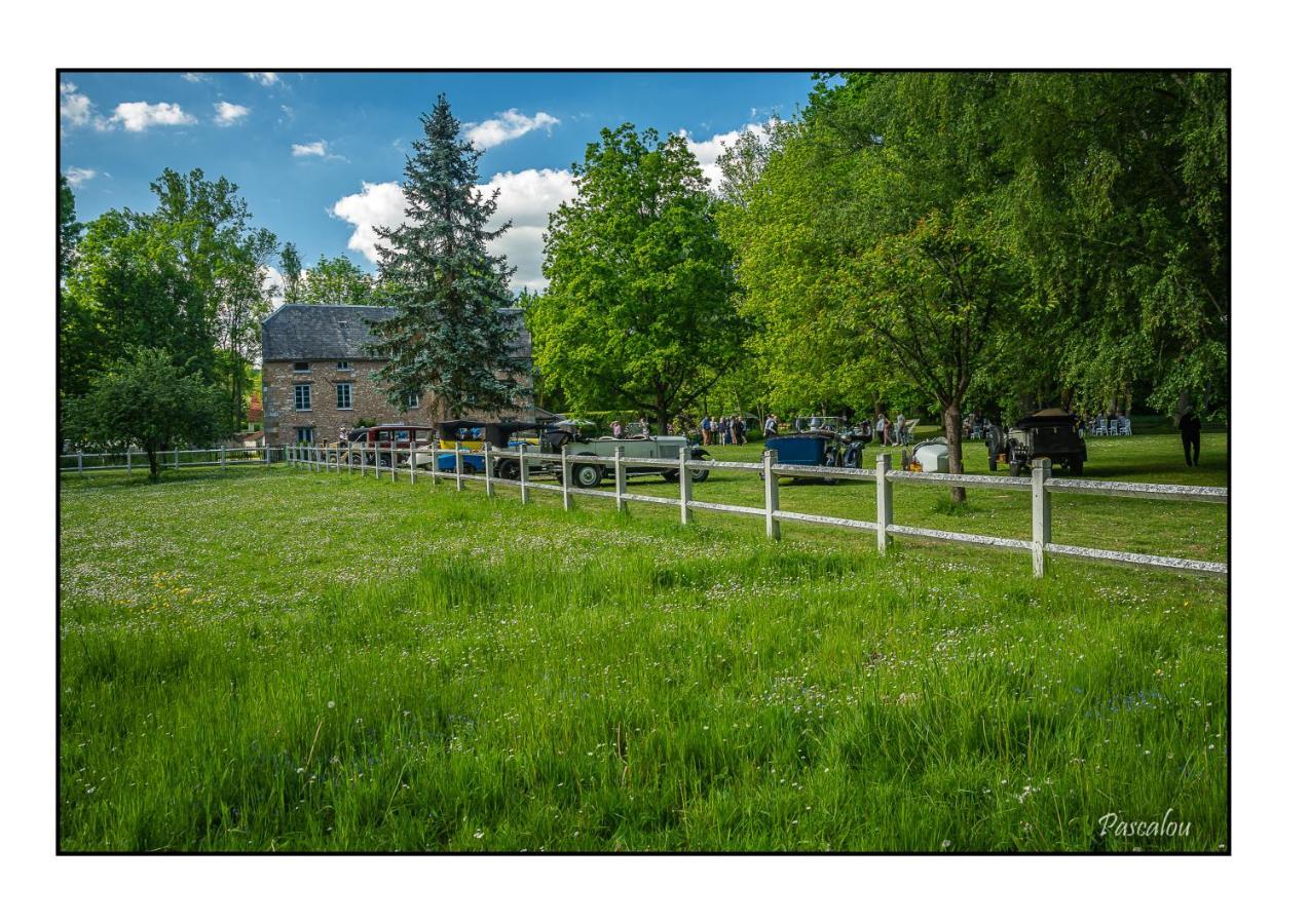 Bed and Breakfast Le Moulin Bleu Saint Cyr-sous-Dourdan Esterno foto